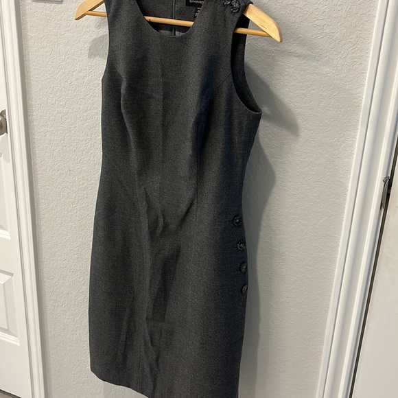 Banana Republic Wool Dress with Buttons Size 0P - Picture 5 of 10